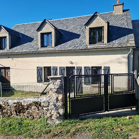 Dans Le Cezallier * Marcenat (Cantal)